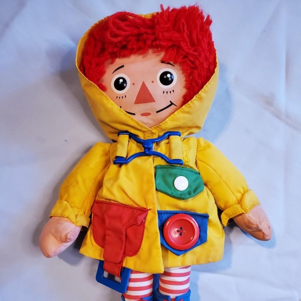 VINTAGE PLAYSKOOL DRESS ME RAGGEDY ANN IN RAINCOAT DOLL 15" TALL